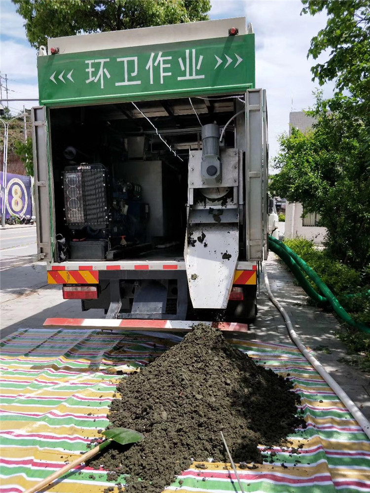 莲湖淤泥干湿分离