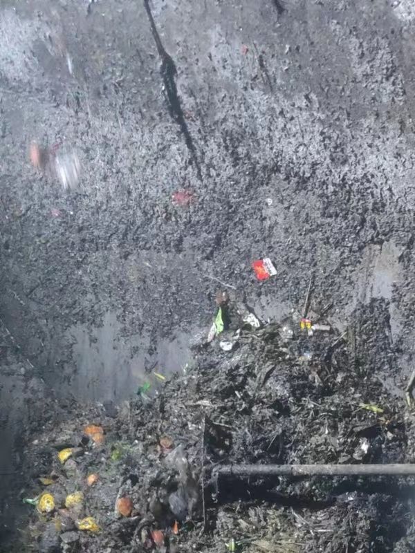 莲湖污水池清理